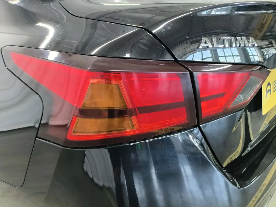 Nissan Altima Sound of nature 2021 2.0L XL Comfort Edition 2022 — thumbnail 4