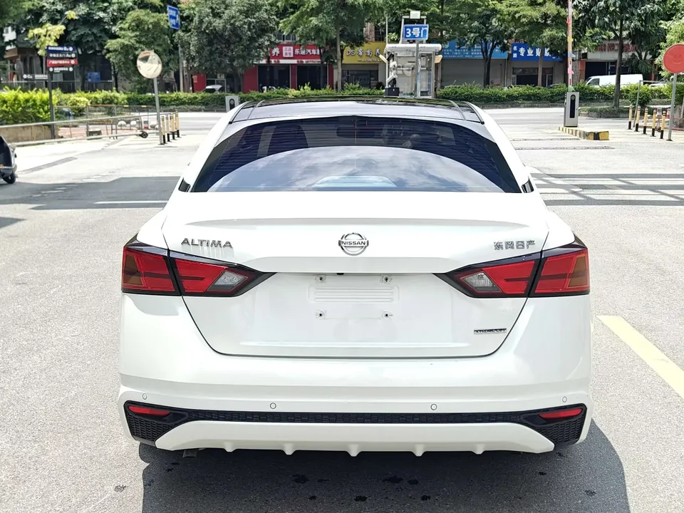 Nissan Altima Sound of nature 2021 2.0L XL Comfort Edition 2022 — thumbnail 2