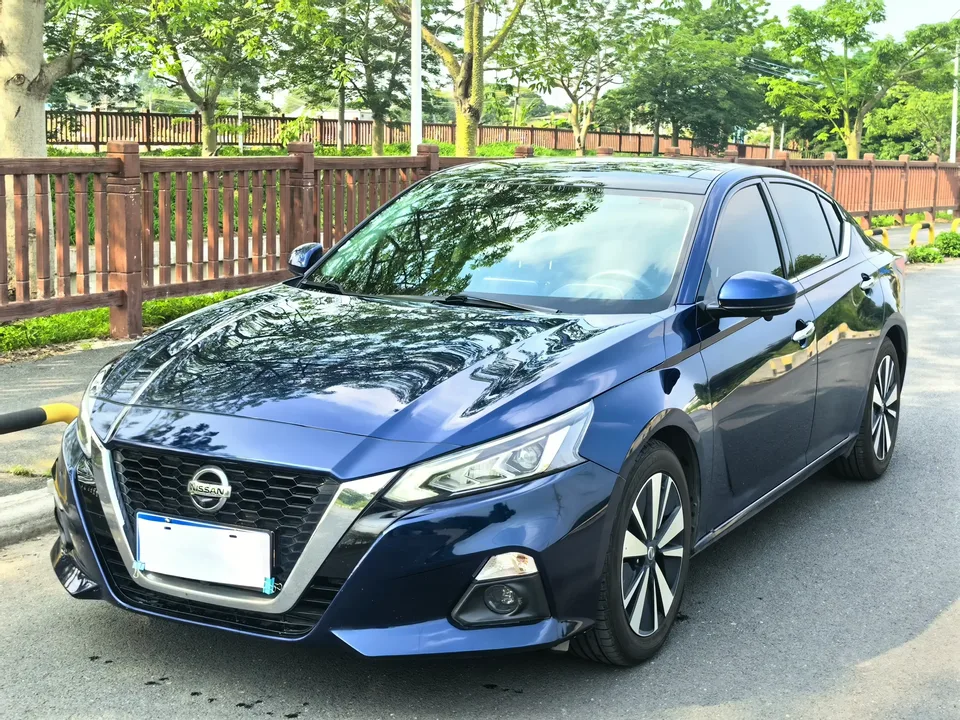 Nissan Altima Sound of nature 2021 2.0L XL Comfort Edition 2022 — фото 1, купить с доставкой в Москву