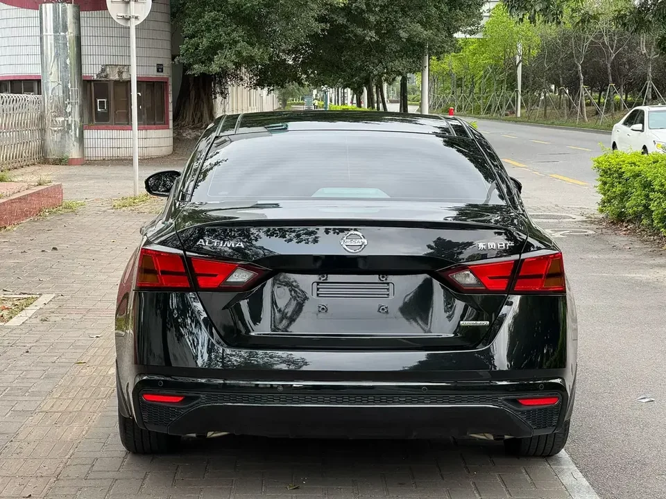 Nissan Altima Sound of nature 2021 2.0L XL Comfort Edition 2023 — thumbnail 2