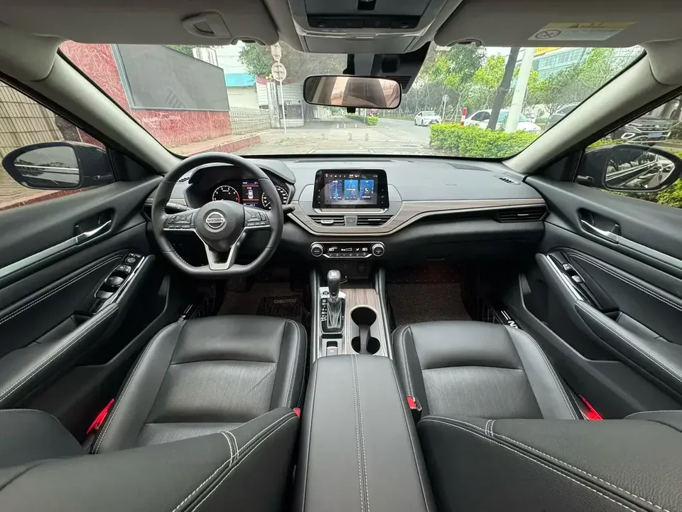Nissan Altima Sound of nature 2021 2.0L XL Comfort Edition 2023 — thumbnail 3
