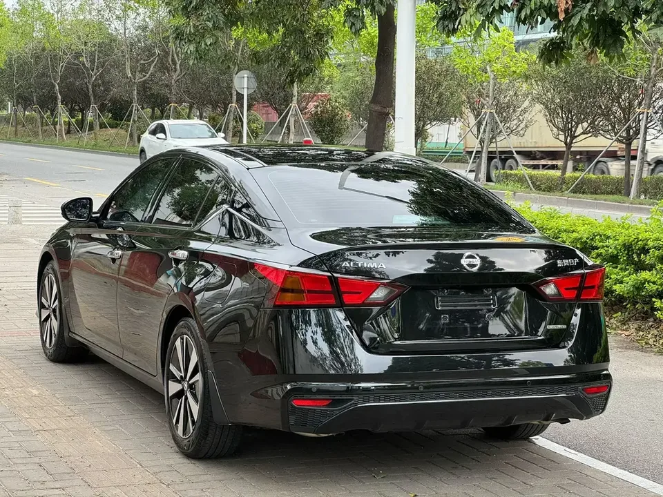Nissan Altima Sound of nature 2021 2.0L XL Comfort Edition 2023 — thumbnail 4