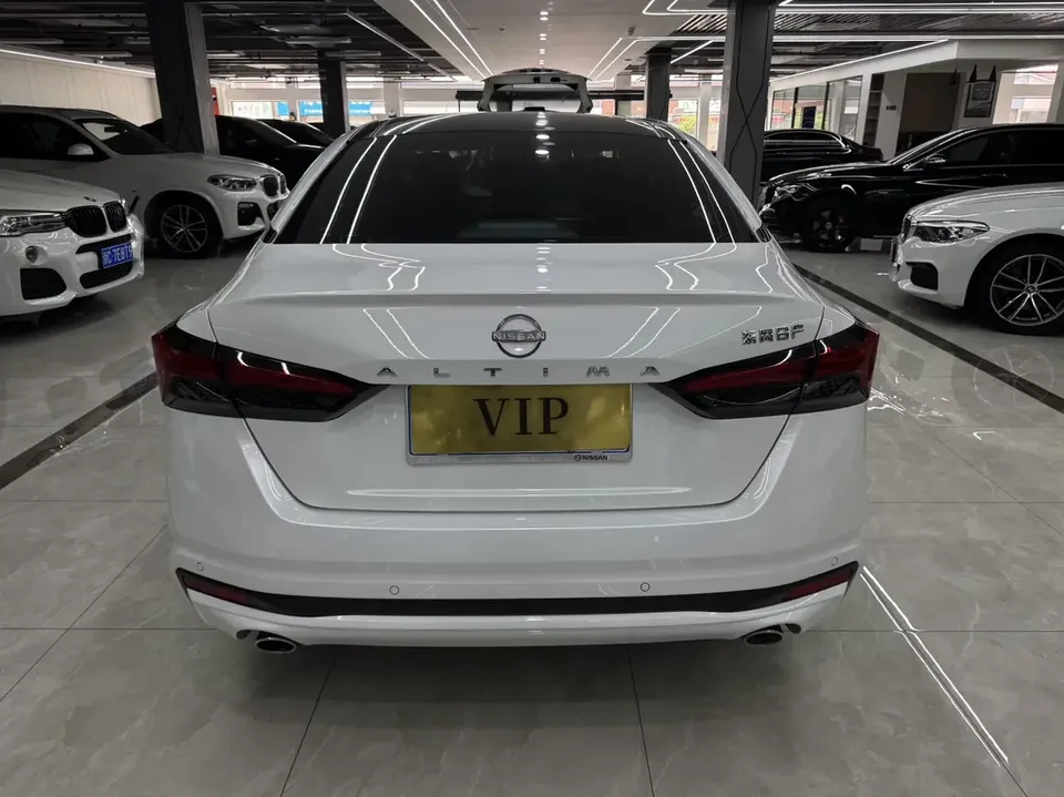 Nissan Altima Sound of nature 2022 2.0L XL-TLS Enjoy Edition 2024 — thumbnail 2