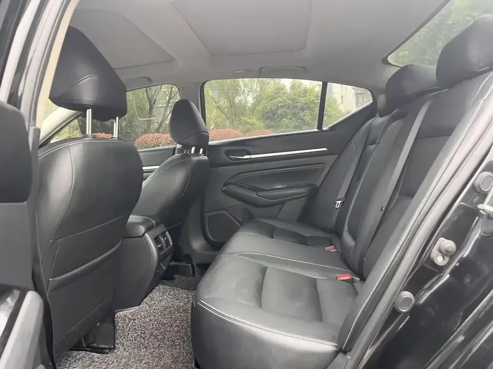 Nissan Altima Sound of nature 2021 2.0L XL Comfort Edition 2022 — thumbnail 3