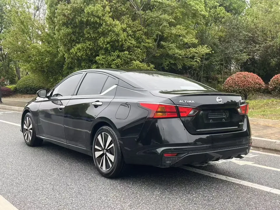 Nissan Altima Sound of nature 2021 2.0L XL Comfort Edition 2022 — thumbnail 4