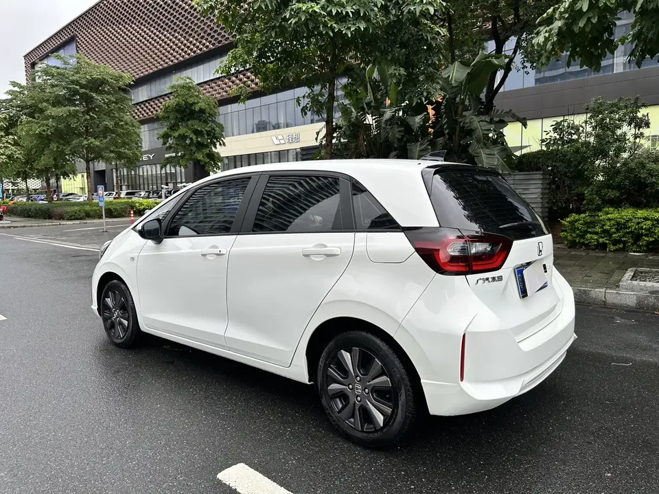 Honda FIT Fit 2022 1.5L CVT Trendy Sunroof Edition 2023 — thumbnail 2