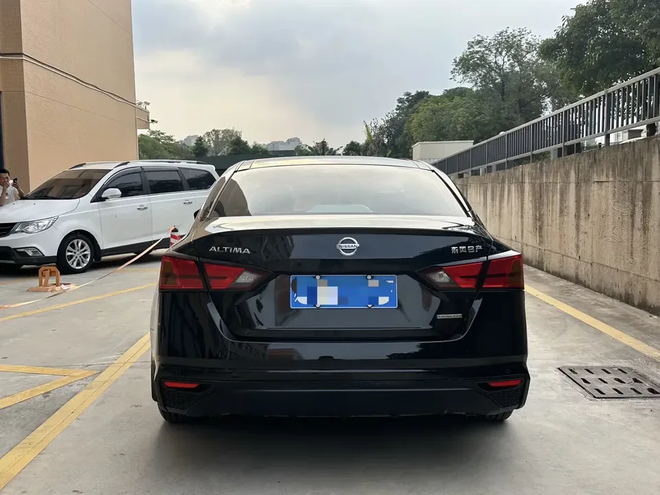 Nissan Altima Sound of nature 2021 2.0L XL Comfort Edition 2022 — thumbnail 2