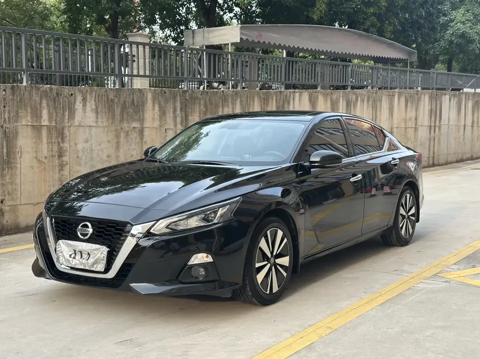 Nissan Altima Sound of nature 2021 2.0L XL Comfort Edition 2022 — photo 1, buy with delivery to Moscow