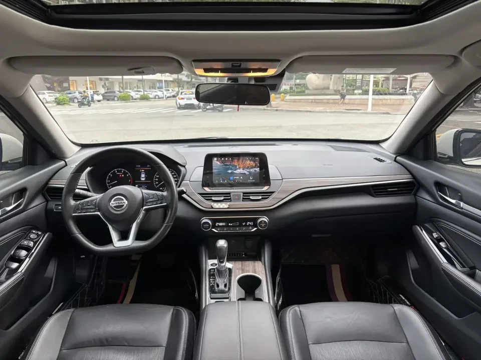Nissan Altima Sound of nature 2021 2.0L XL Comfort Edition 2022 — thumbnail 4