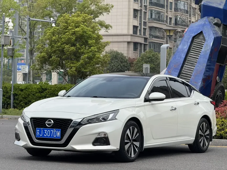 Nissan Altima Sound of nature 2021 2.0L XL Comfort Edition 2022 — photo 1, buy with delivery to Moscow