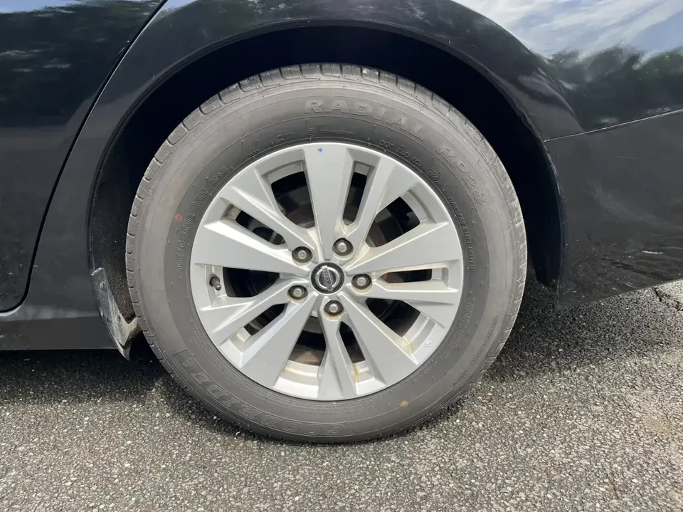 Nissan Altima Sound of nature 2021 2.0L XE Exclusive Edition 2022 — thumbnail 3