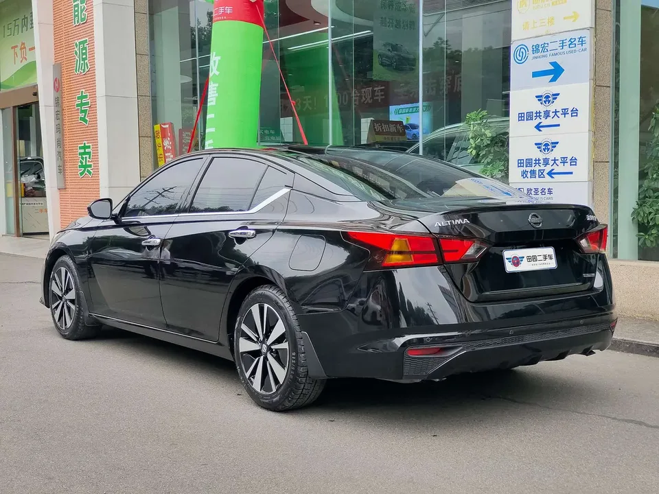 Nissan Altima Sound of nature 2021 2.0L XL Comfort Edition 2022 — thumbnail 4