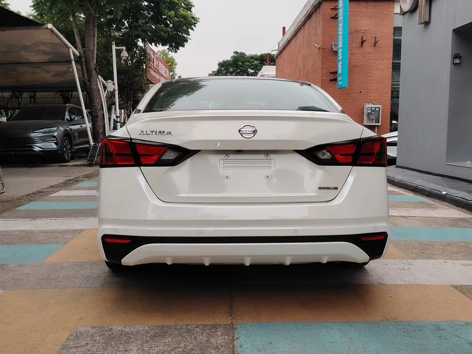 Nissan Altima Sound of nature 2021 2.0L XL Upper AD1 Smart Driving Edition 2022 — thumbnail 2