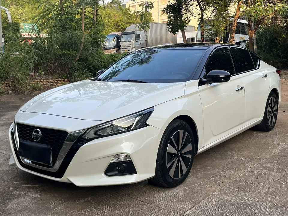Nissan Altima Sound of nature 2021 2.0L XL Comfort Edition 2022 — photo 1, buy with delivery to Moscow