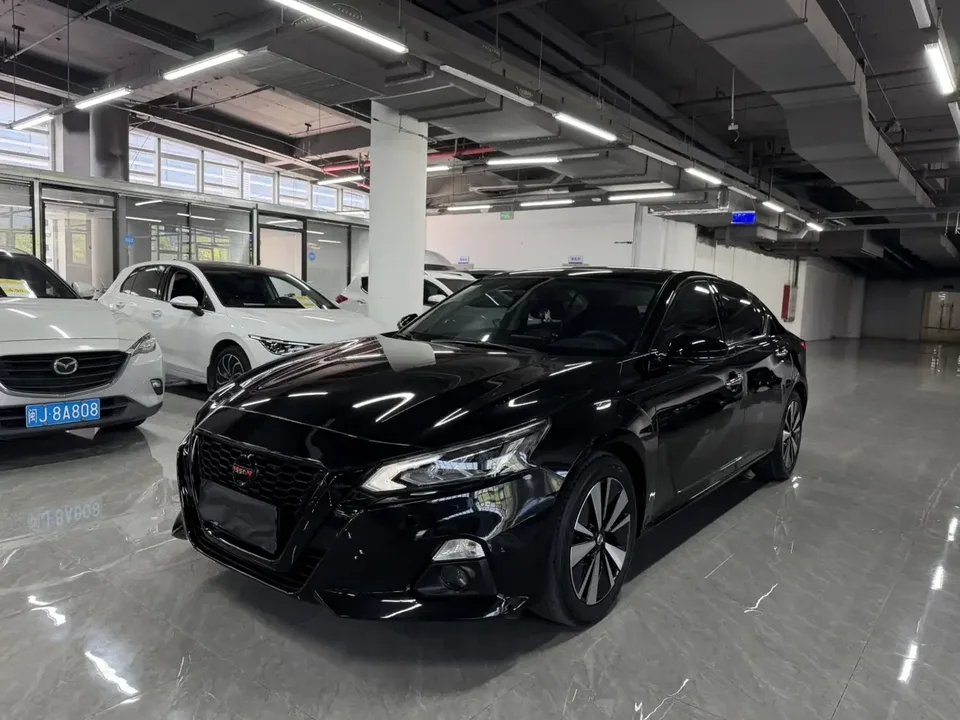 Nissan Altima Sound of nature 2022 2.0L XL-TLS Enjoy Edition 2023 — photo 1, buy with delivery to Moscow