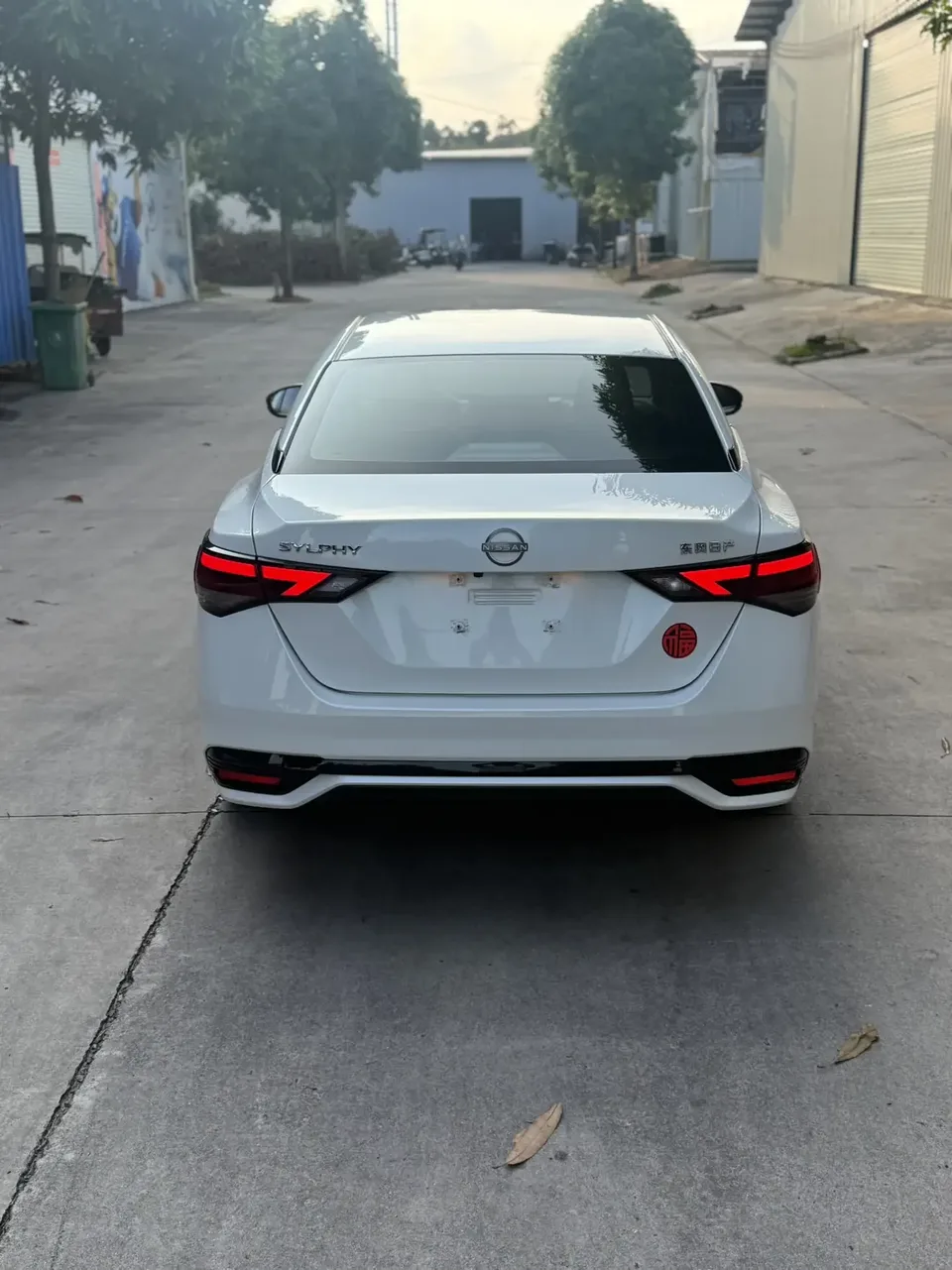 Nissan Sylphy Sylphy 2023 1.6L CVT Intelligent Driving Edition 2023 — миниатюра 2
