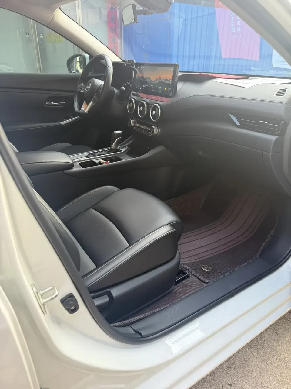 Nissan Sylphy Sylphy 2023 1.6L CVT Intelligent Driving Edition 2023 — миниатюра 4