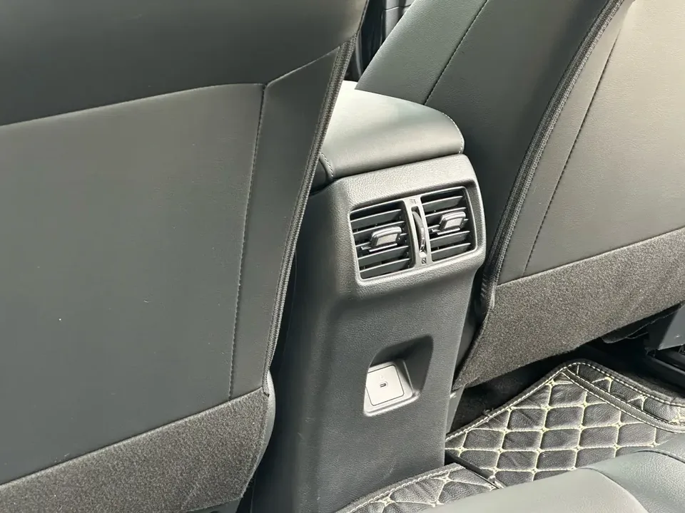 Nissan Sylphy Sylphy 2023 1.6L CVT Enjoy Edition 2024 — thumbnail 4