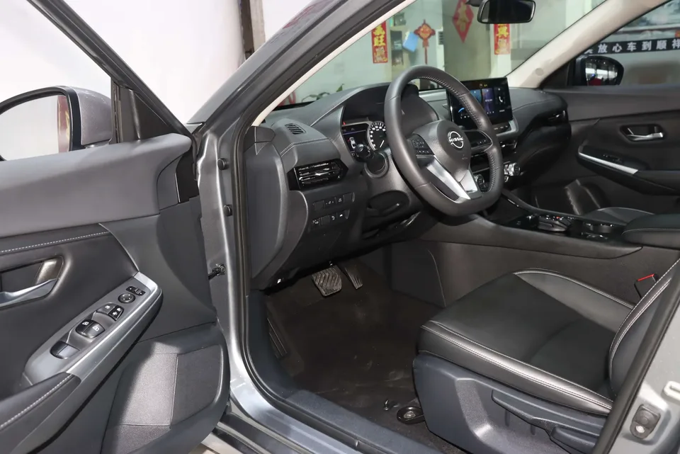 Nissan Sylphy Sylphy 2022 Electric drive version e-POWER Super Intelligent Link PLUS 2023 — thumbnail 5
