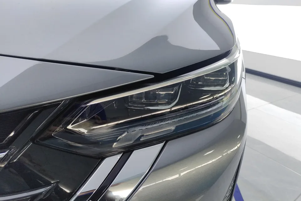 Nissan Sylphy Sylphy 2023 Modified 1.6L CVT Enjoy Edition 2025 — thumbnail 2
