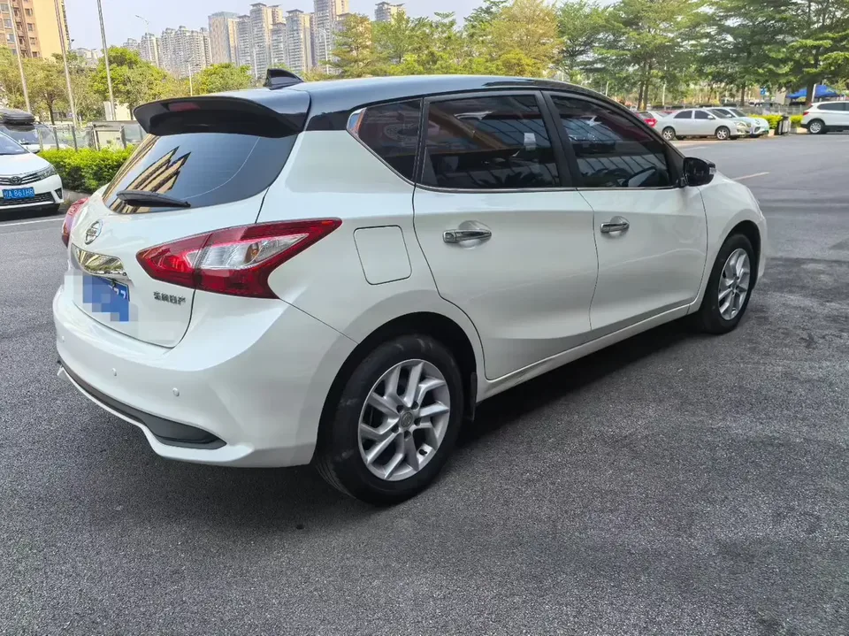 Nissan Tiida Tiida 2021 1.6L CVT Intelligent Travel Edition 2022 — thumbnail 2