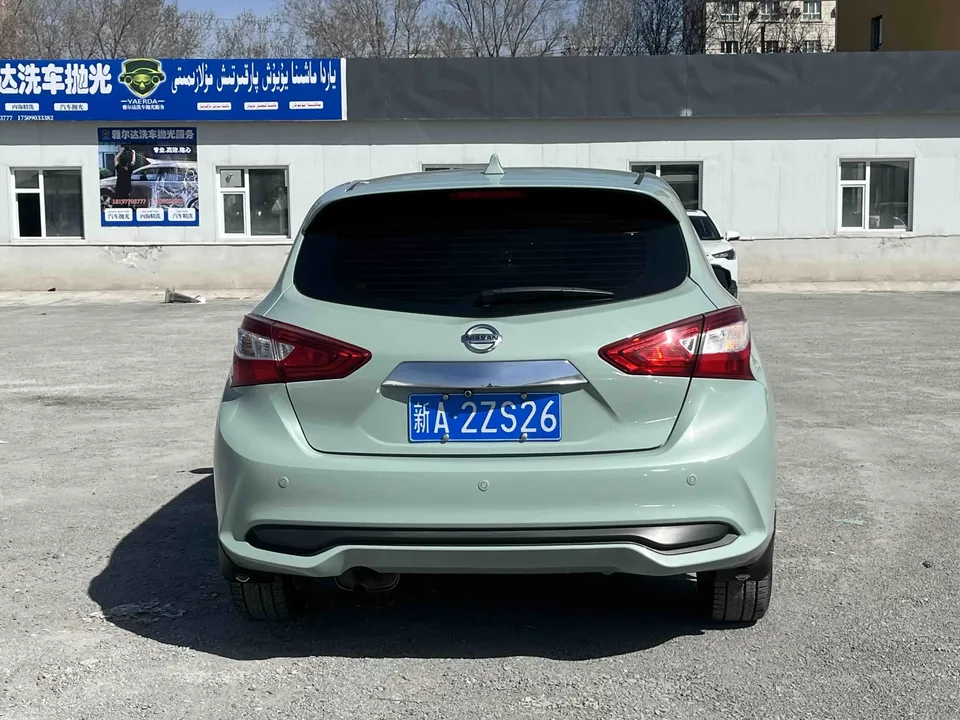 Nissan Tiida Tiida 2023 1.6L CVT Cool Edition 2023 — thumbnail 2