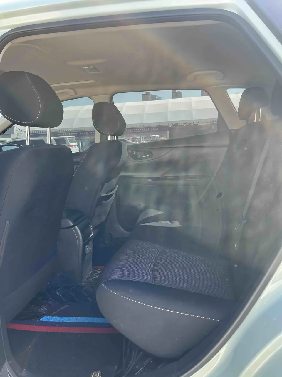 Nissan Tiida Tiida 2023 1.6L CVT Cool Edition 2023 — thumbnail 3