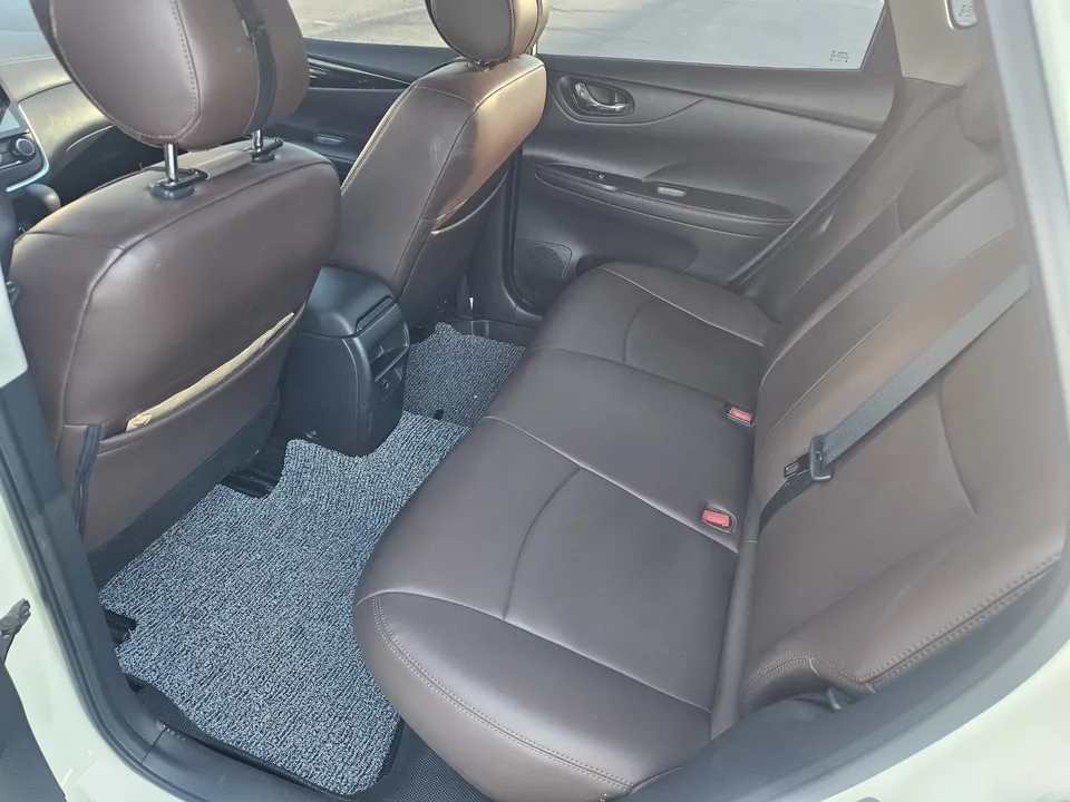 Nissan Tiida Tiida 2021 1.6L CVT Cool Edition 2022 — thumbnail 3