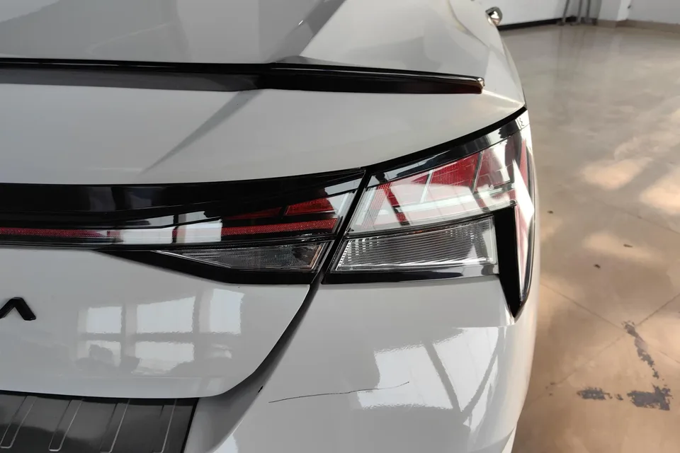 Hyundai Elantra Elantra 2021 1.5L CVT LUX Premium Edition 2022 — thumbnail 3