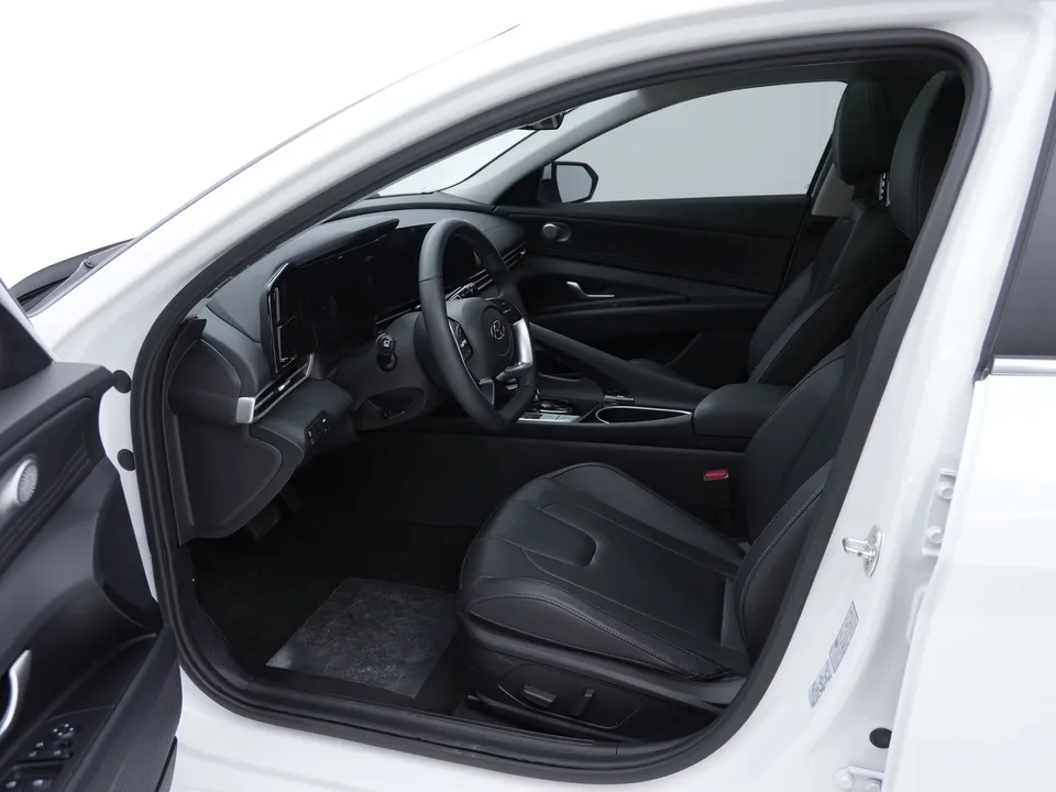 Hyundai Elantra Elantra 2022 1.5L CVT LUX Premium Edition 2023 — thumbnail 5
