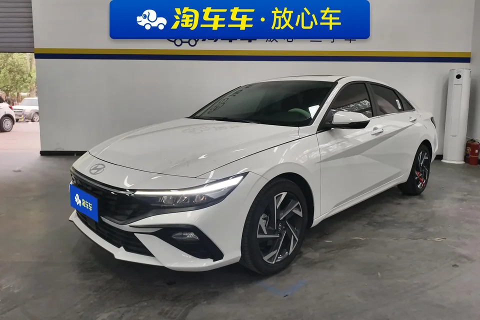 Hyundai Elantra Elantra 2023 1.5L CVT GLX Elite Edition 2025 — photo 1, buy with delivery to Moscow