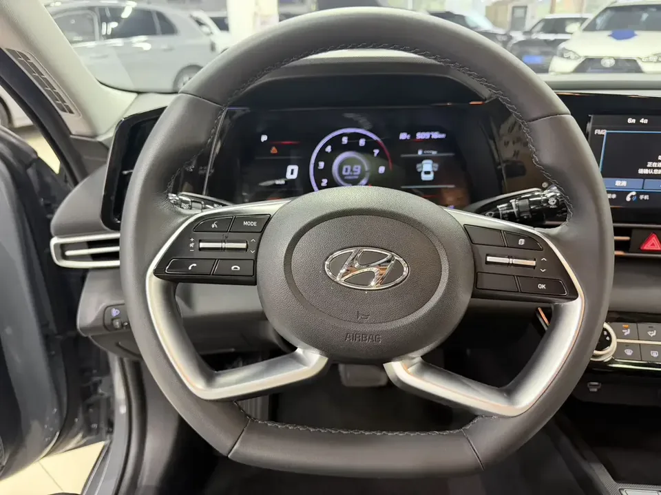 Hyundai Elantra Elantra 2022 1.5L CVT GLX Elite Edition 2023 — thumbnail 5