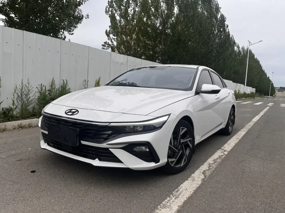 Hyundai Elantra Elantra 2023 1.5L CVT GLX Elite Edition 2023 — photo 1, buy with delivery to Moscow