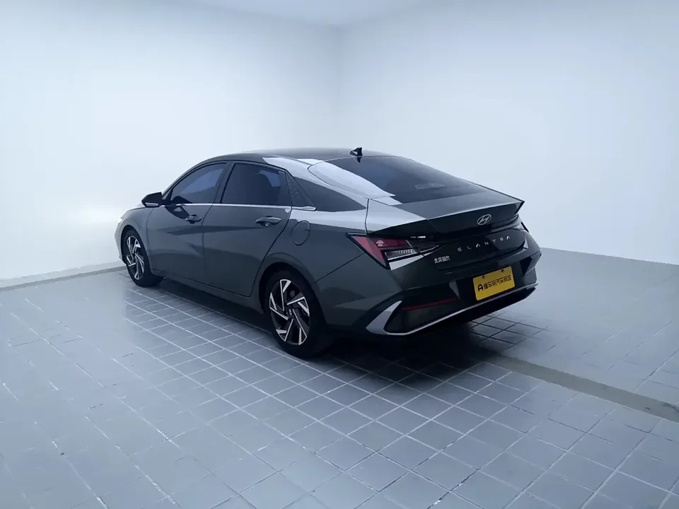 Hyundai Elantra Elantra 2023 1.5L CVT LUX Premium Edition 2024 — thumbnail 2