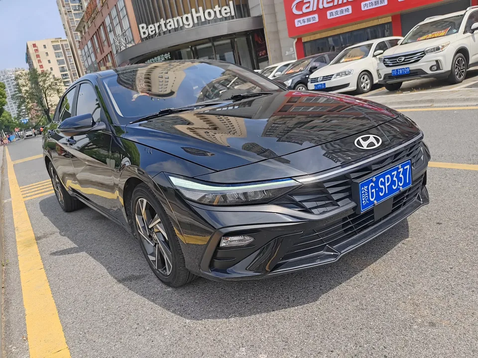 Hyundai Elantra Elantra 2023 1.5L CVT GLX Elite Edition 2024 — thumbnail 3