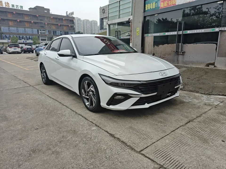 Hyundai Elantra Elantra 2023 1.5L CVT GLX Elite Edition 2024 — thumbnail 3
