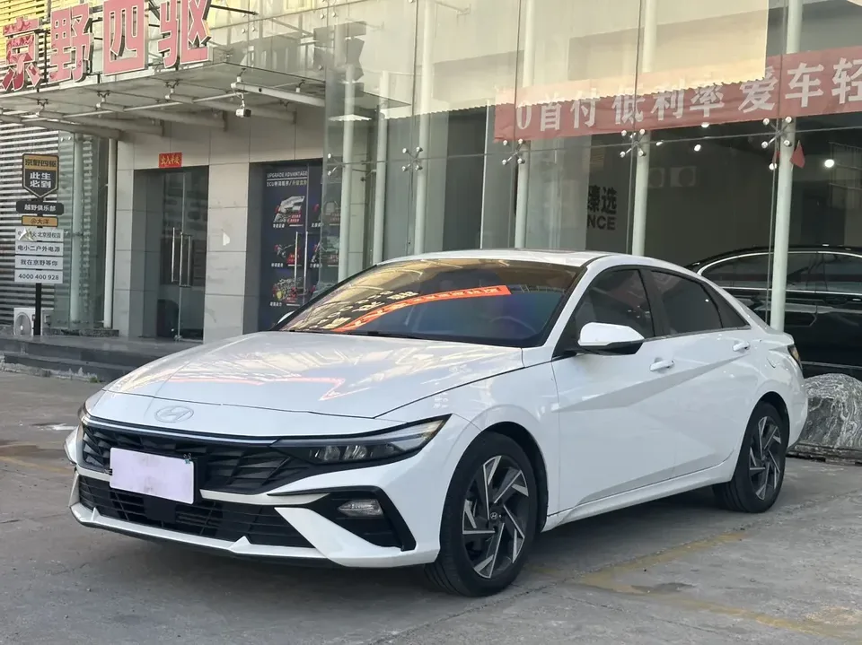 Hyundai Elantra Elantra 2023 1.5L CVT GLX Elite Edition 2024 — photo 1, buy with delivery to Moscow