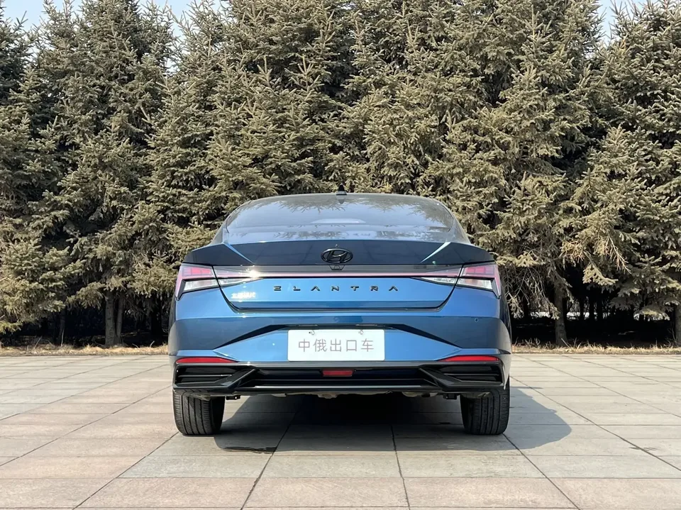 Hyundai Elantra Elantra 2022 1.5L CVT LUX Premium Edition 2022 — thumbnail 2