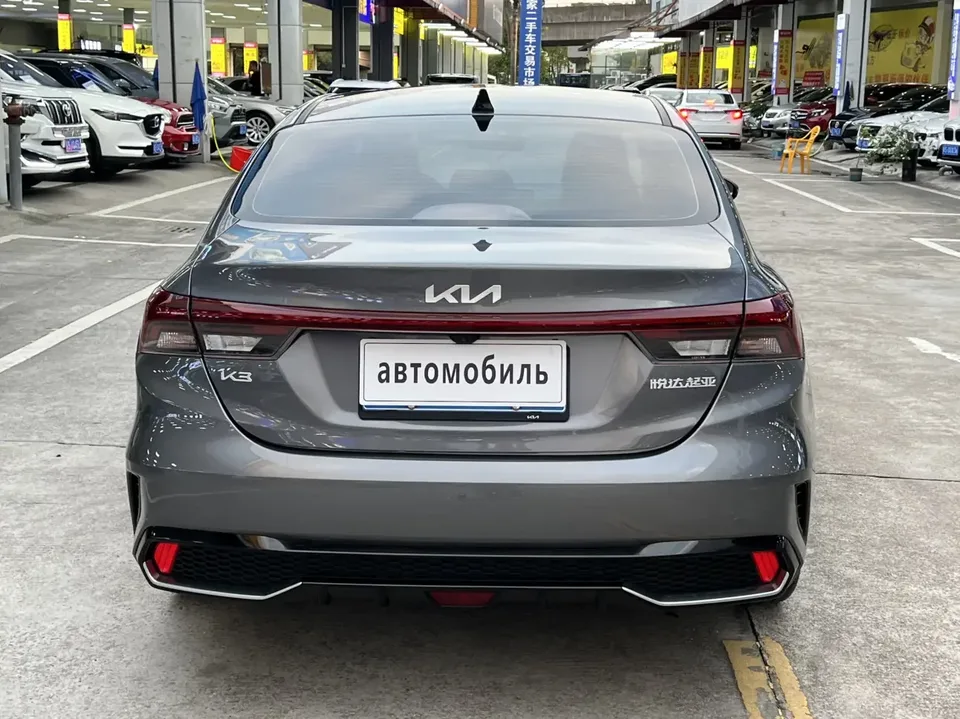 Kia K3 Kia K3 2023 1.5L IVT Premium Edition 2023 — thumbnail 2