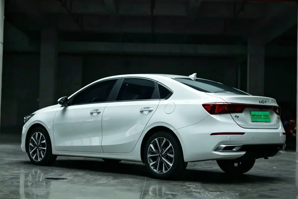 Kia K3 Kia K3 2021 1.5L CVT New Edition 2023 — миниатюра 2