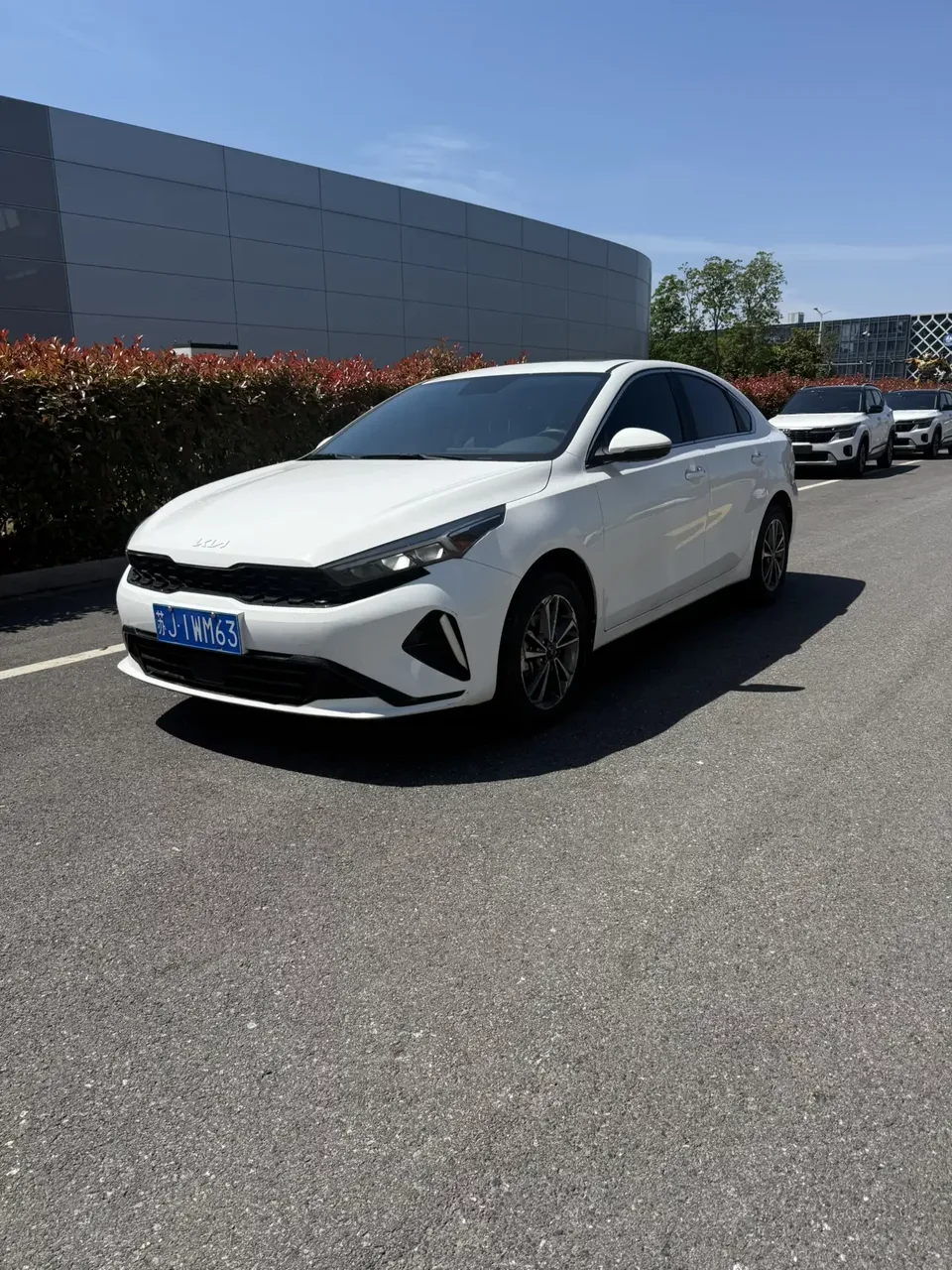 Kia K3 Kia K3 2023 1.5L IVT Deluxe Edition 2023 — photo 1, buy with delivery to Moscow