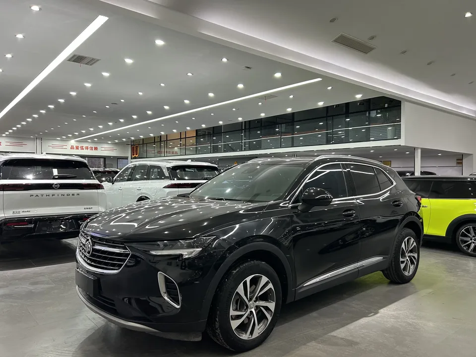 Buick Envision S Envision S 2023 652T 2WD Luxury 2023 — photo 1, buy with delivery to Moscow