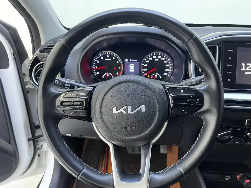Kia KX1 Yipao 2021 1.4L Automatic Fun Edition 2023 — thumbnail 4