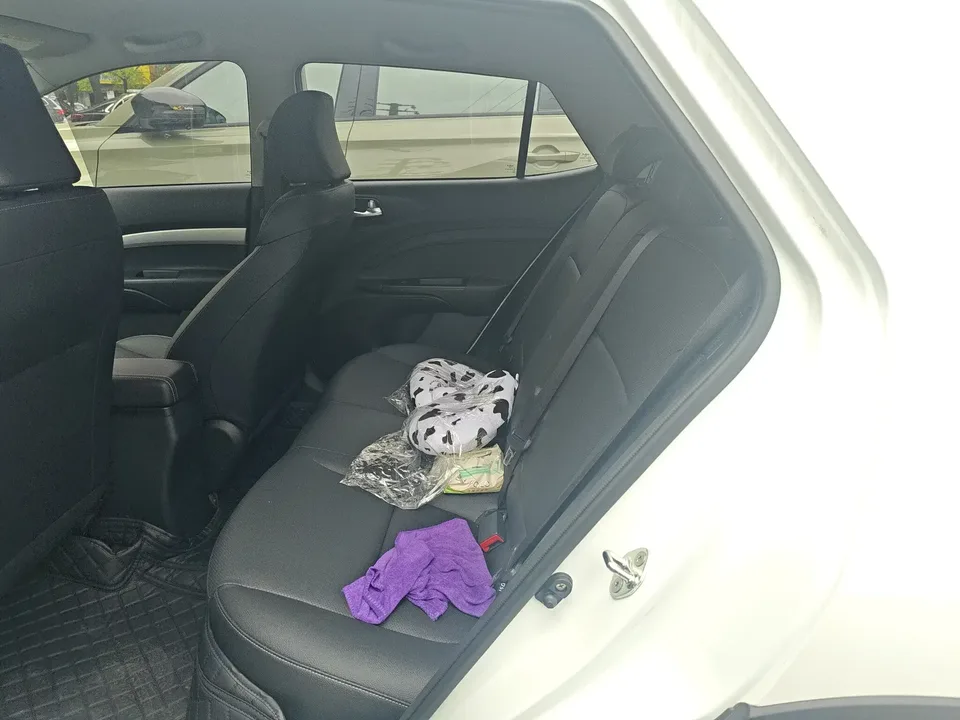 Kia KX1 Yipao 2021 1.4L CVT Fun Edition 2025 — thumbnail 3