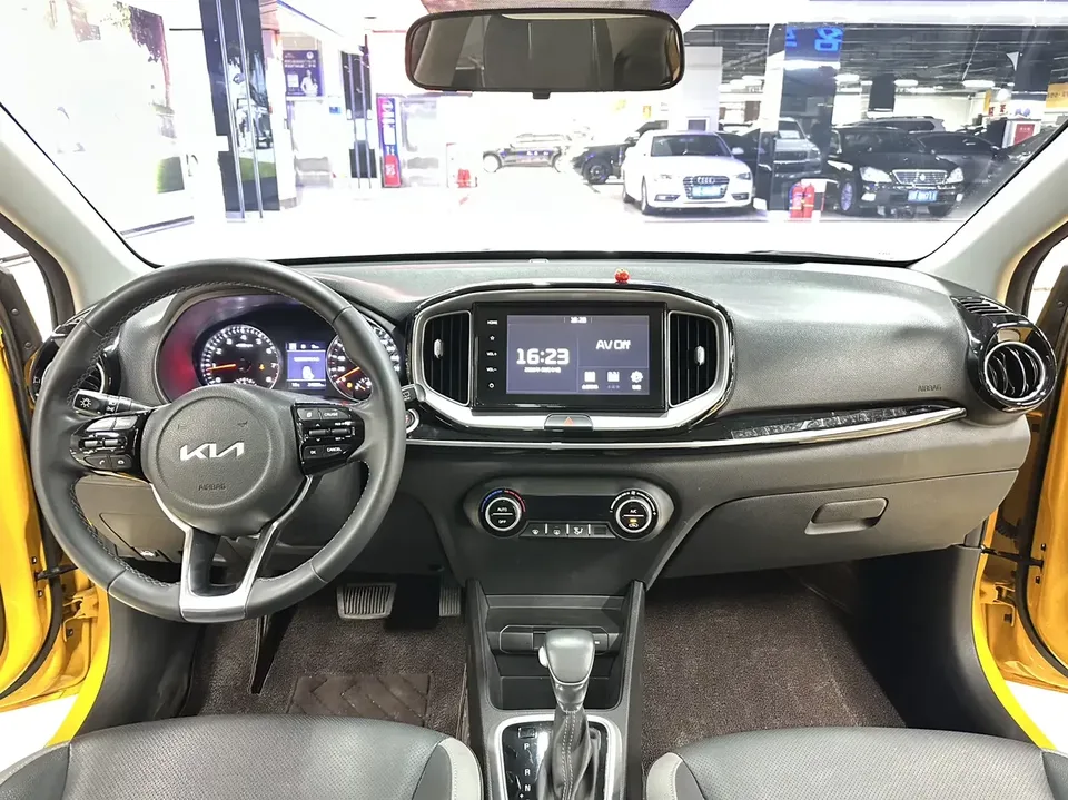 Kia KX1 Yipao 2021 Modified 1.4L CVT Sunroof Model 2023 — thumbnail 3