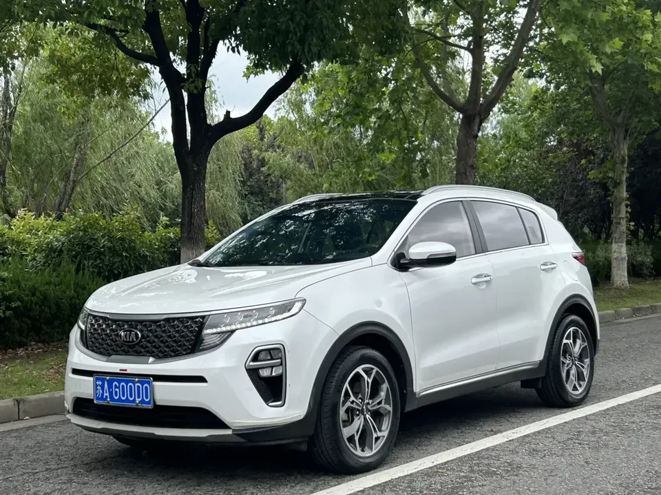 Kia KX5 Kia KX5 2021 1.6T Automatic 2WD Deluxe Edition 2022 — photo 1, buy with delivery to Moscow
