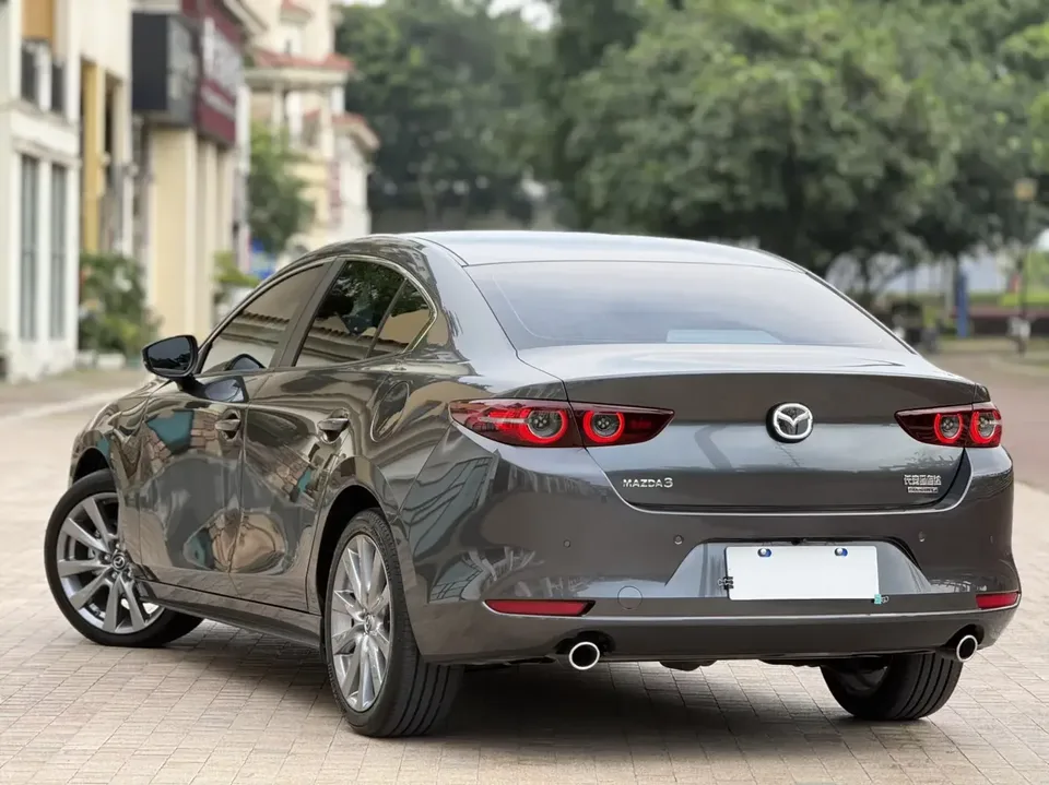 Mazda Axela Mazda3 Angkesela 2023 2.0L Automatic Quality Edition 2024 — thumbnail 2