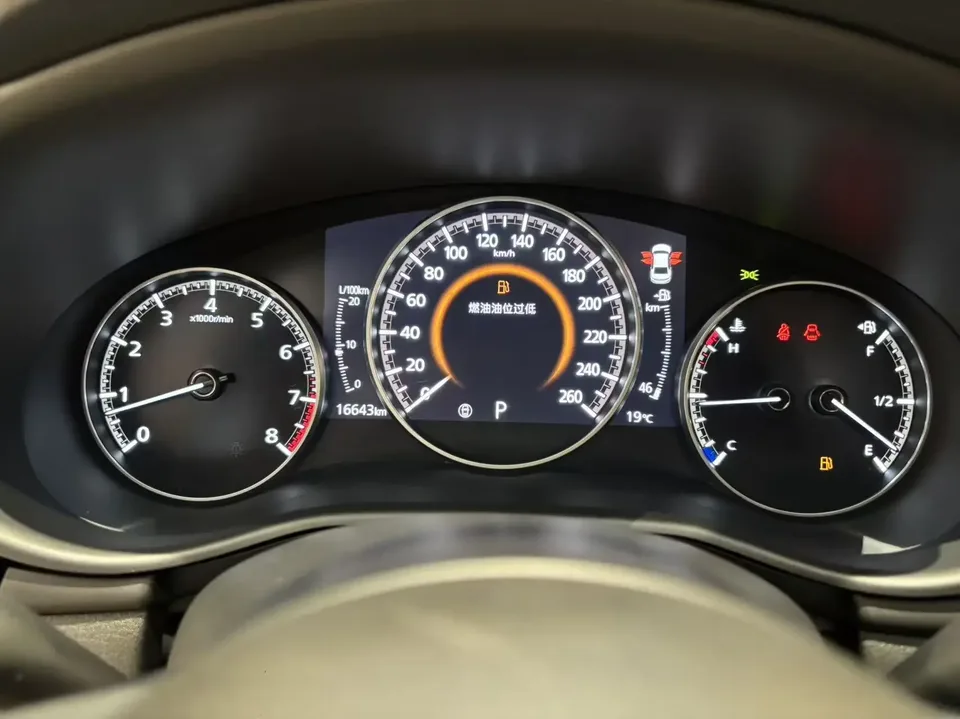 Mazda Axela Mazda3 Angkesela 2023 2.0L Automatic Quality Edition 2025 — thumbnail 4