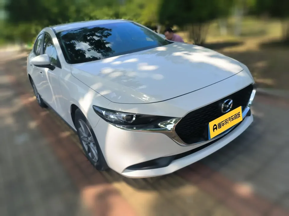 Mazda Axela Mazda3 Angkesela 2021 2.0L Automatic Quality Edition 2022 — thumbnail 3