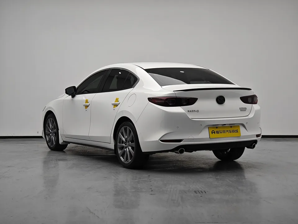 Mazda Axela Mazda3 Angkesela 2023 2.0L Automatic Elegant Edition 2024 — thumbnail 2